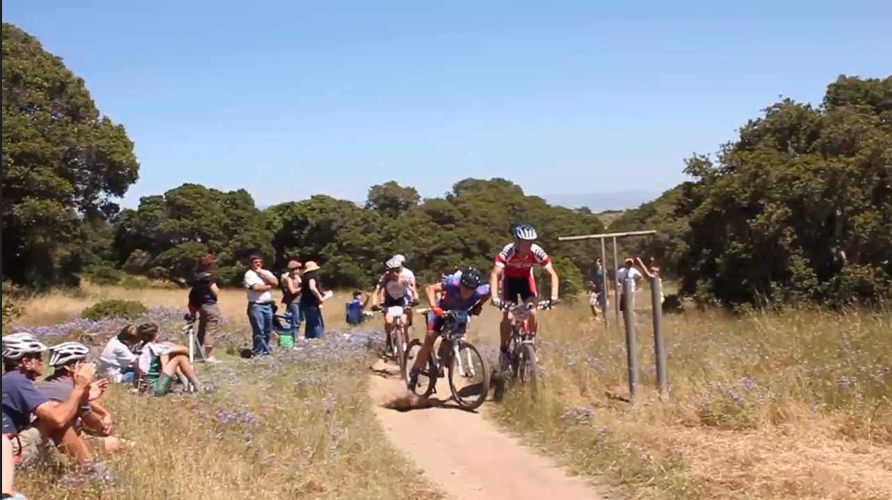 2010 NorCal Cycling League Race 4 – Finish Line Sprint Crash